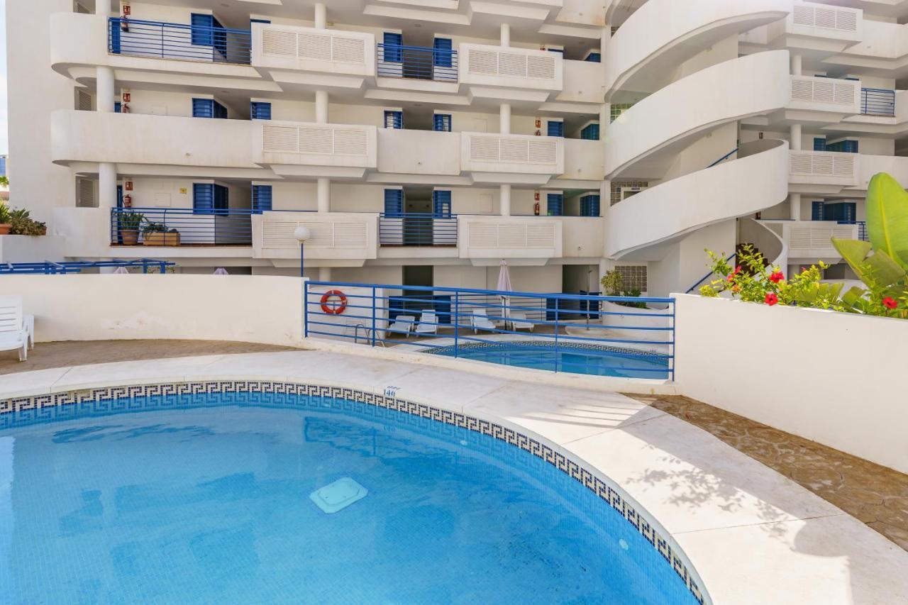 2Nd Line From The Beach , Seaviews + Parking &Pool بينالماذينا المظهر الخارجي الصورة